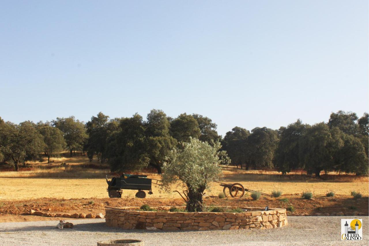 בית הארחה Alanís 	Cortijo Huerta Galindo מראה חיצוני תמונה